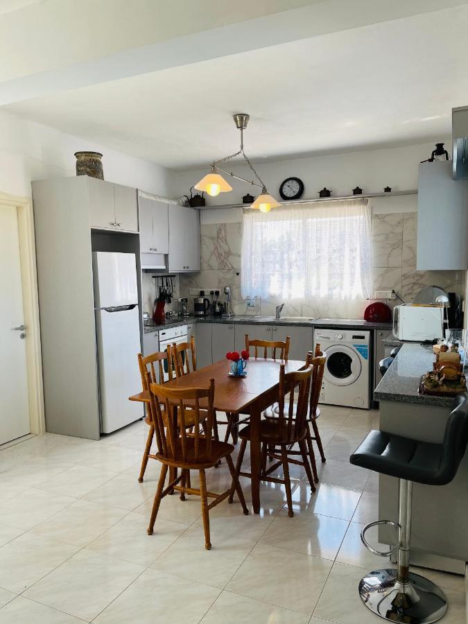 דירות Paphos Peaceful Townhouse With Private Pool Near The Sea מראה חיצוני תמונה